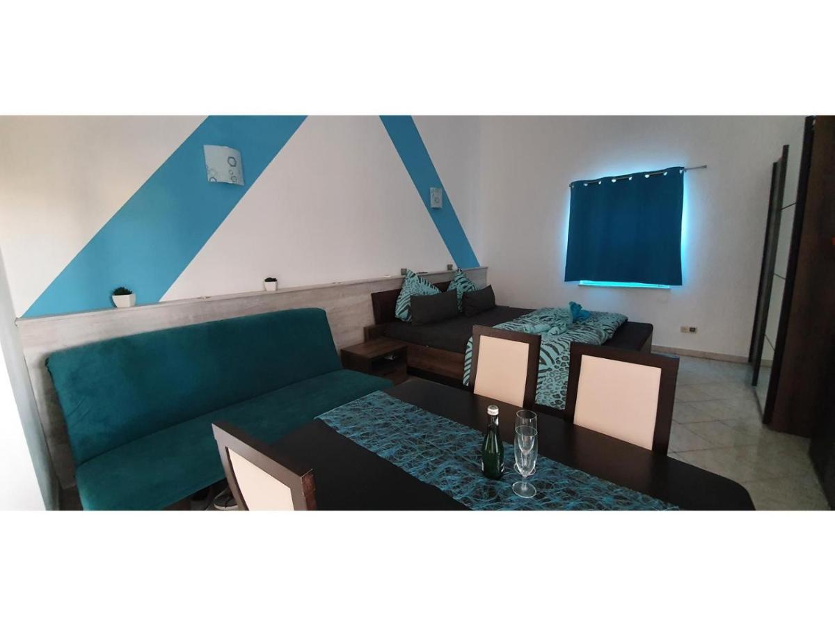 Blue Sea Vir Apartments ภายนอก รูปภาพ