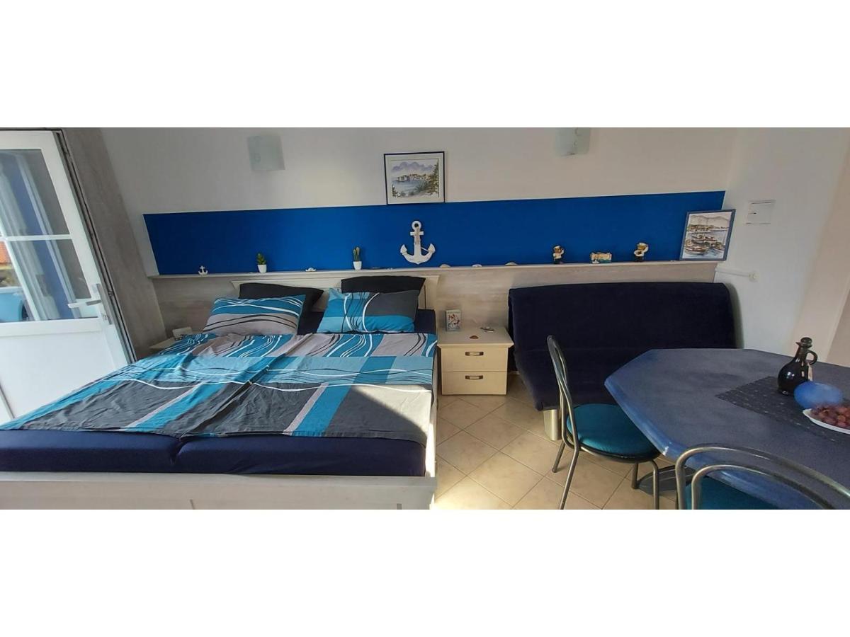 Blue Sea Vir Apartments ภายนอก รูปภาพ