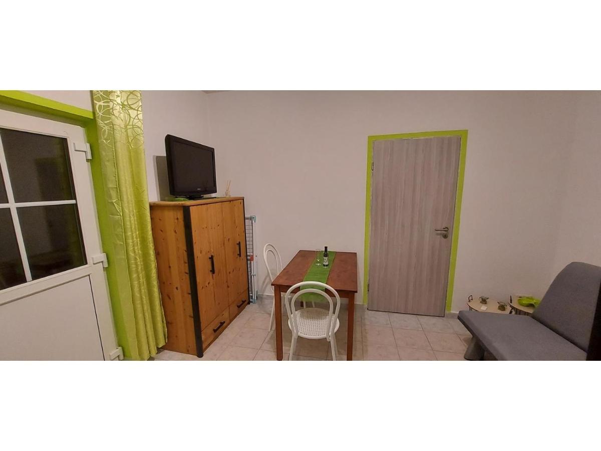 Blue Sea Vir Apartments ภายนอก รูปภาพ