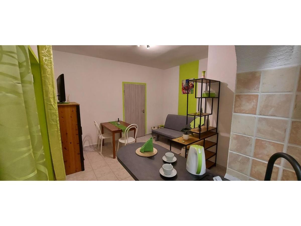 Blue Sea Vir Apartments ภายนอก รูปภาพ